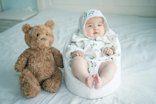 阿克苏宝宝挠耳朵是怎么回事